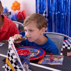 Hot Wheels Dessert Plates, 7in, 8ct