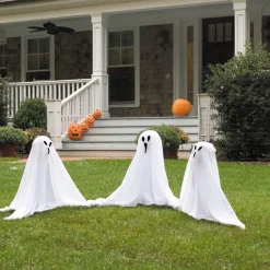 30-inch Ghost Trio Lawn Decoration